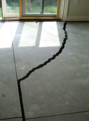 severely cracked foundation slab floor in Old Hickory